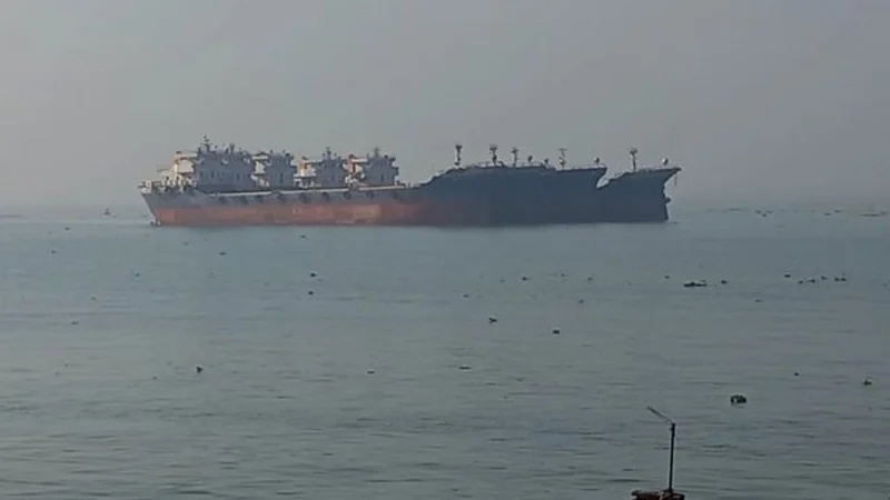 জাহাজে ৭ খুন: নৌযান শ্রমিকদের কর্মবিরতি স্থগিত